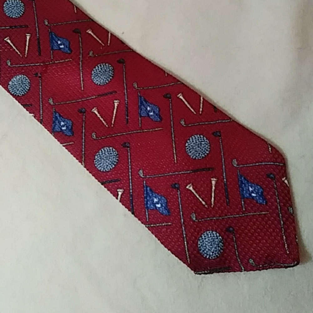 Club Classics golf themed silk tie-4x58 inches